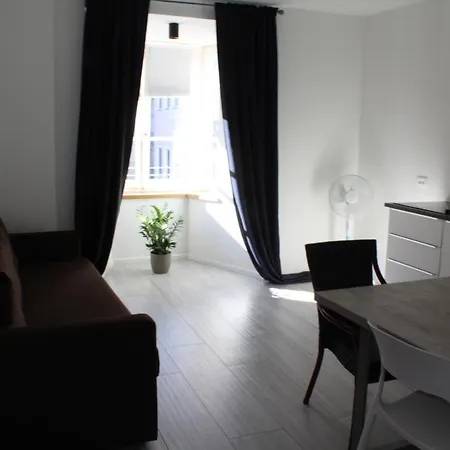 Rathaus 008 - Municipio 008 דירה בולצאנו