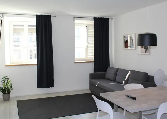 Rathaus 008 - Municipio 008